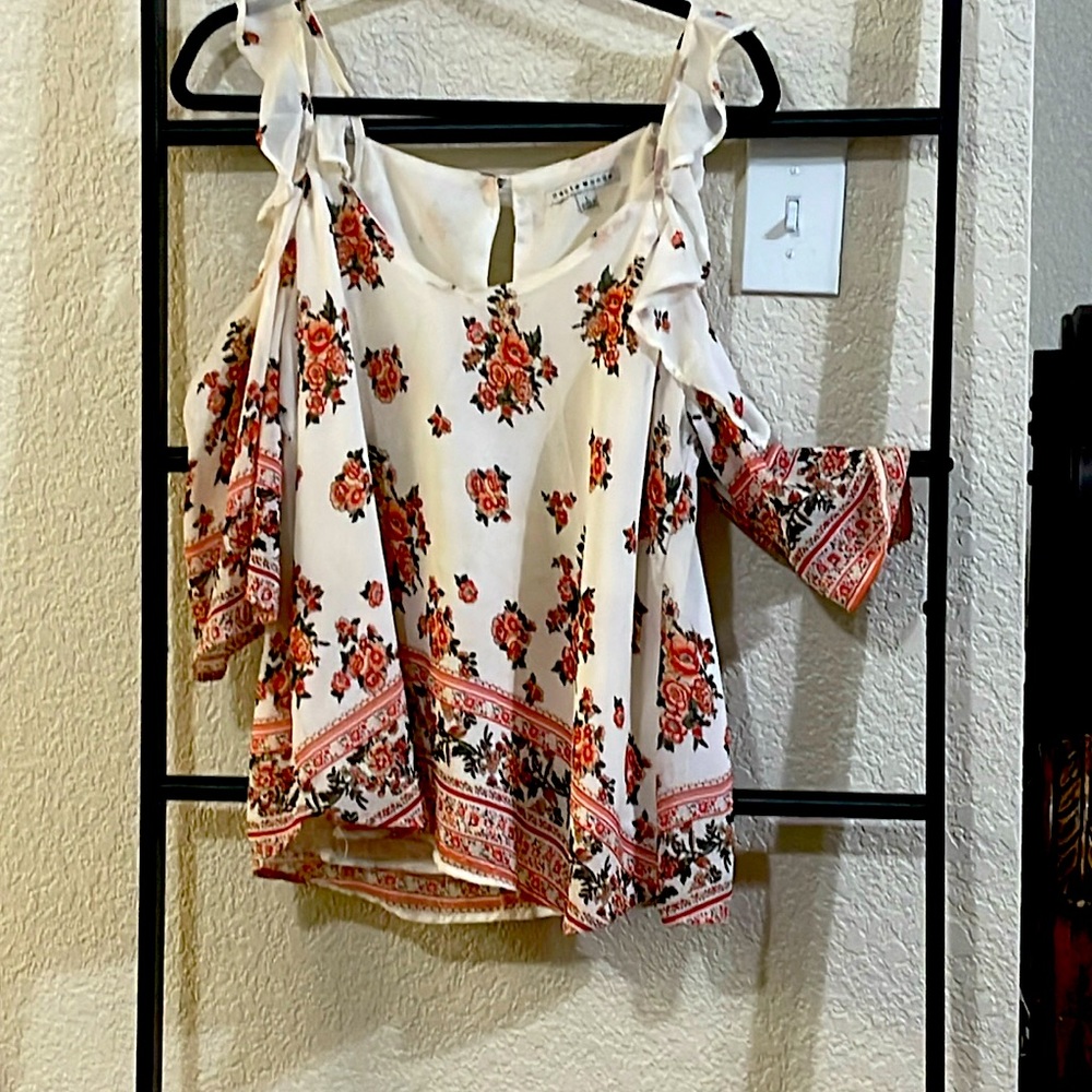 Off the shoulder floral print